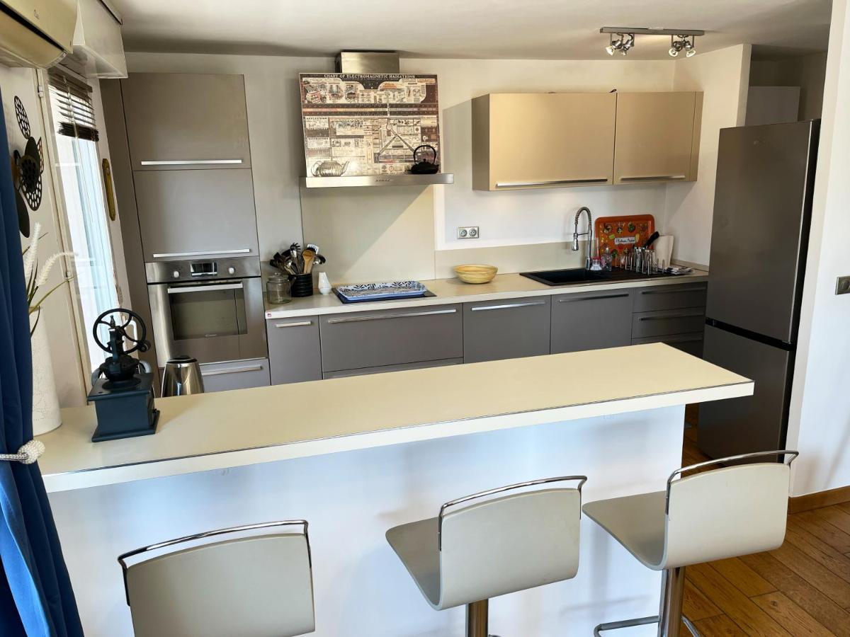 Appartement 84M² Avec 2 Parkings Privatifs Вилньов Любе Екстериор снимка